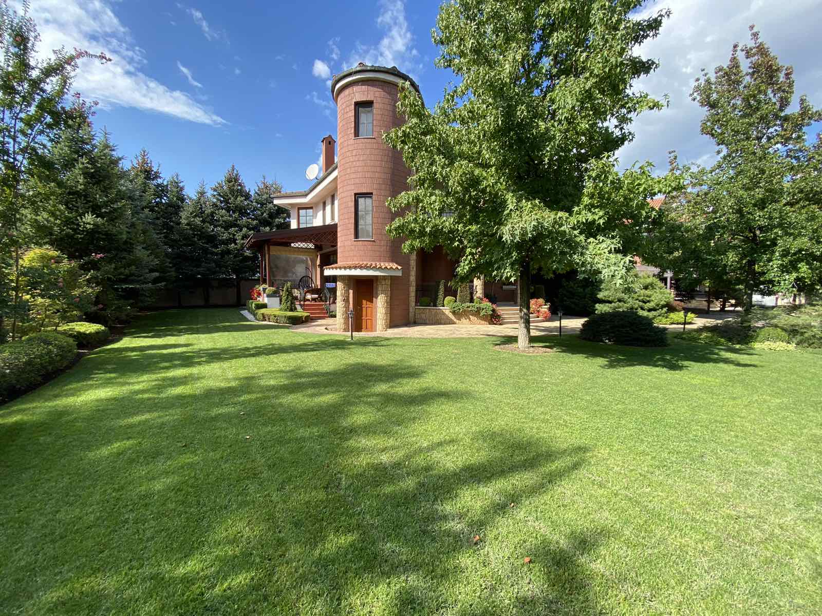 Hus, 480 m²