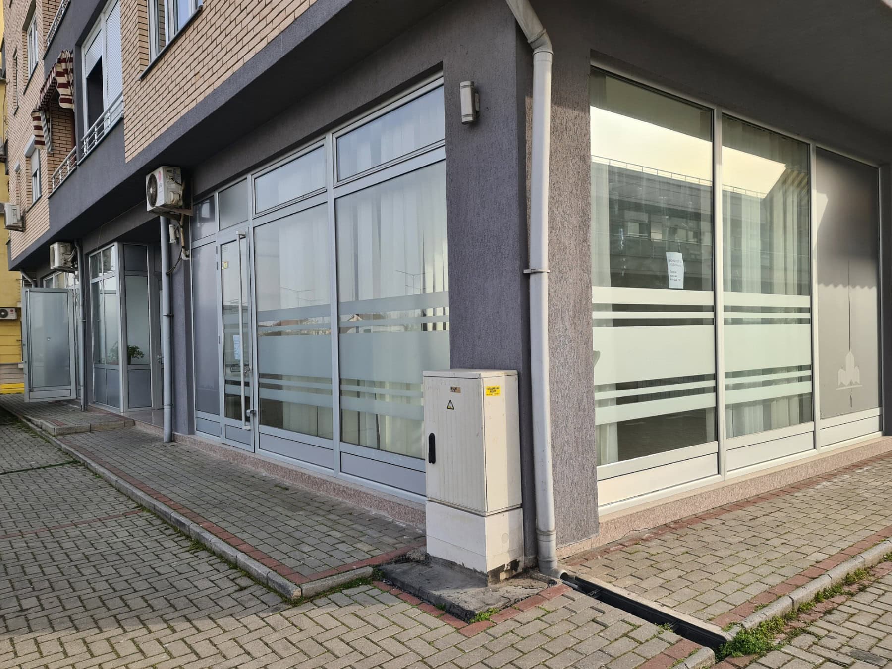Poslovni prostor, 42 m²