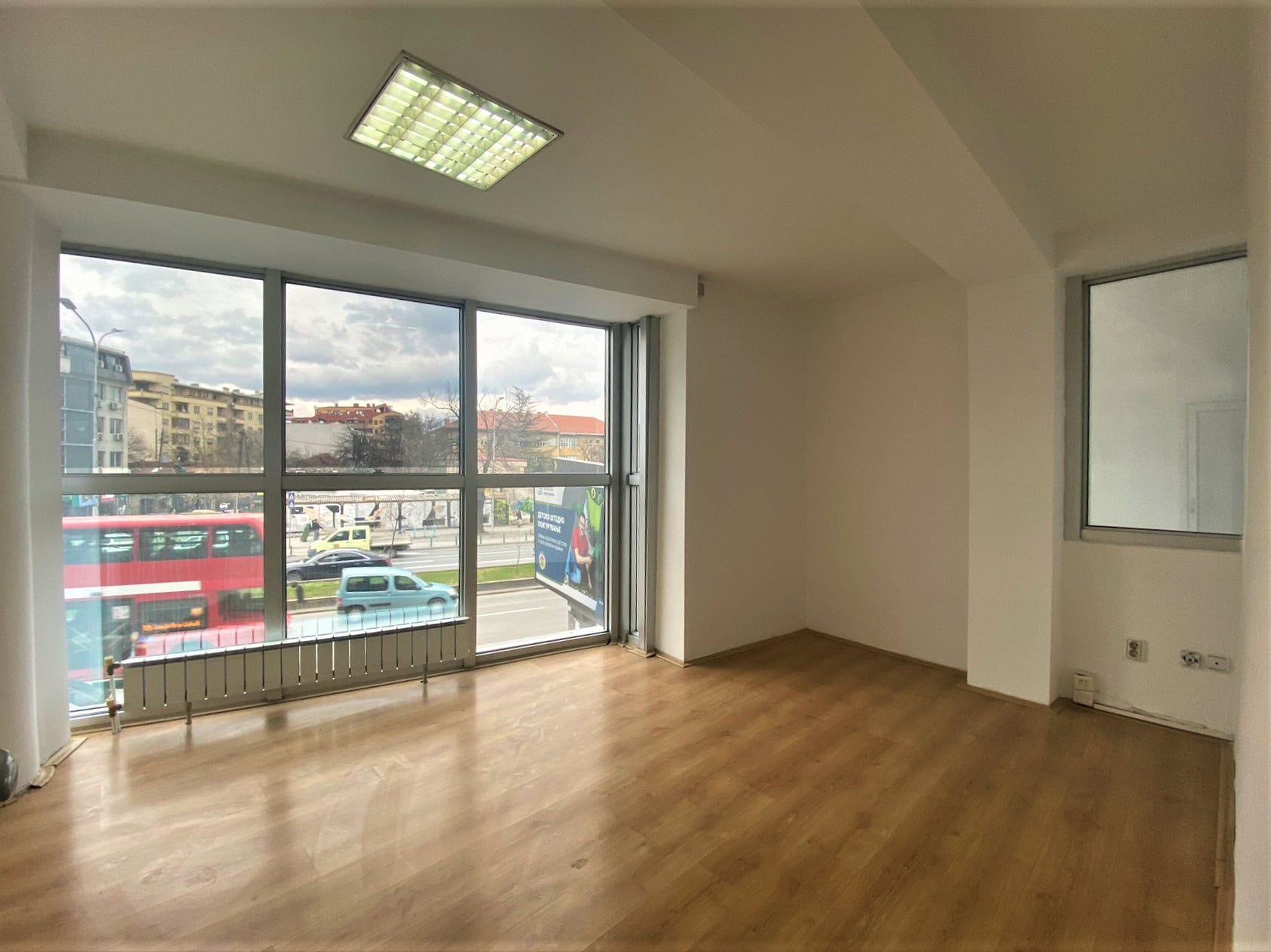 Lokal użytkowy, 90 m²