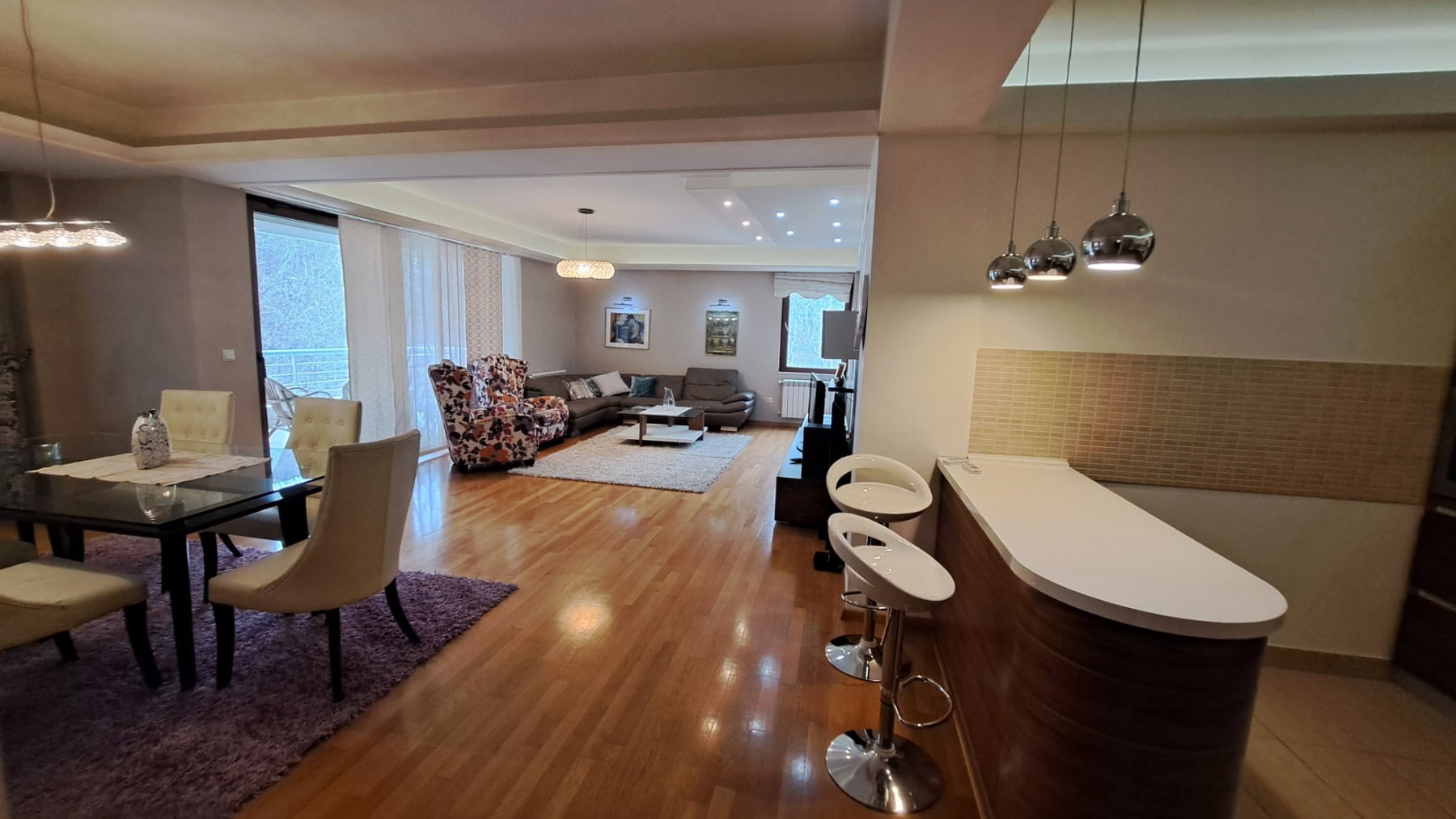 3-Zimmer-Wohnung, 143 m²