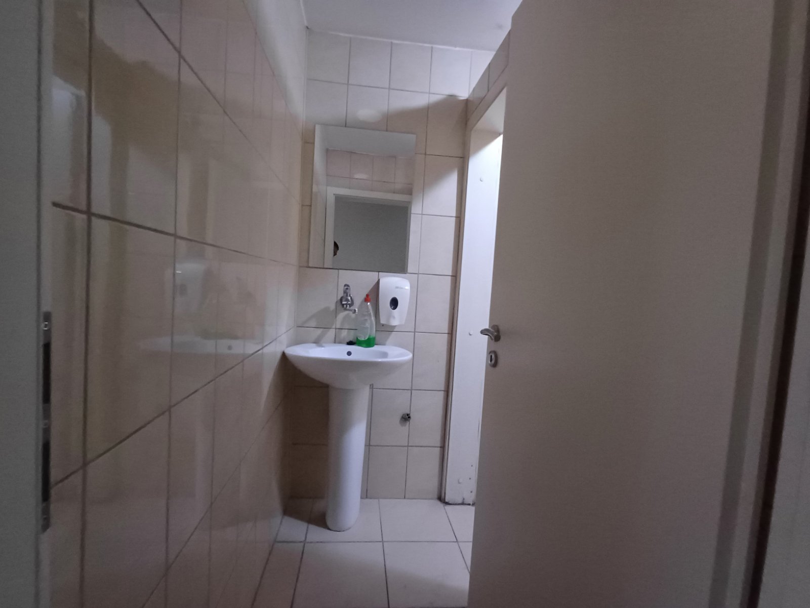 Деловен простор 210м2 во Козле - Повеќе