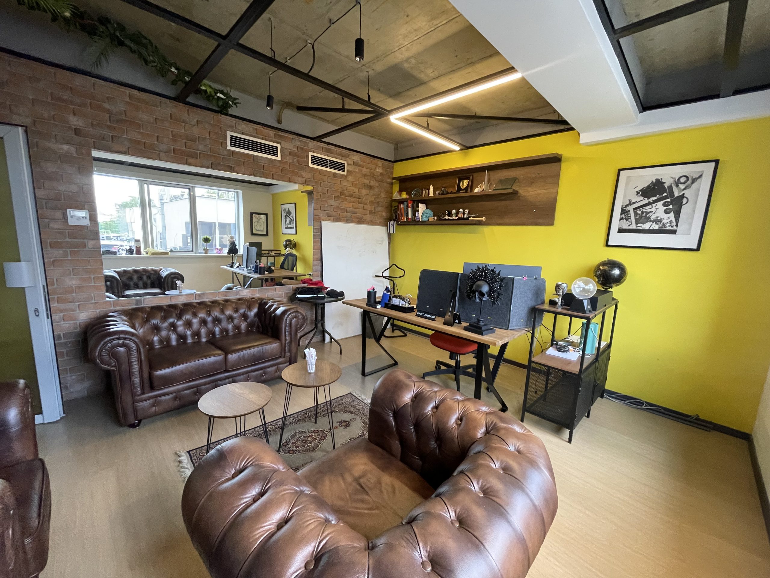 Commercial property, 160 m²