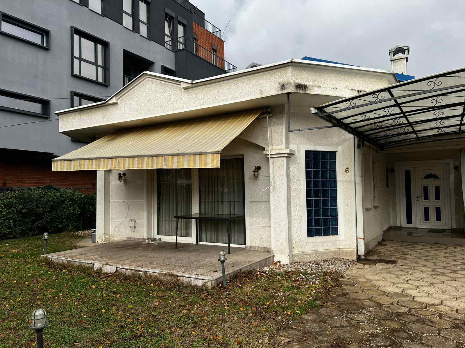 Lokal użytkowy, 140 m²