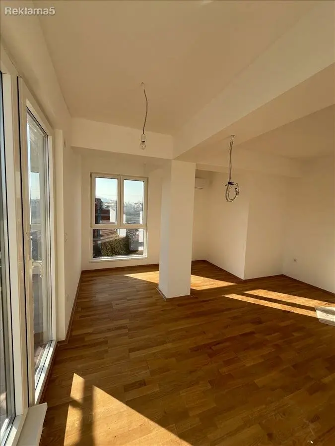 Деловен простор 85м² во Карпош - Поглед 2