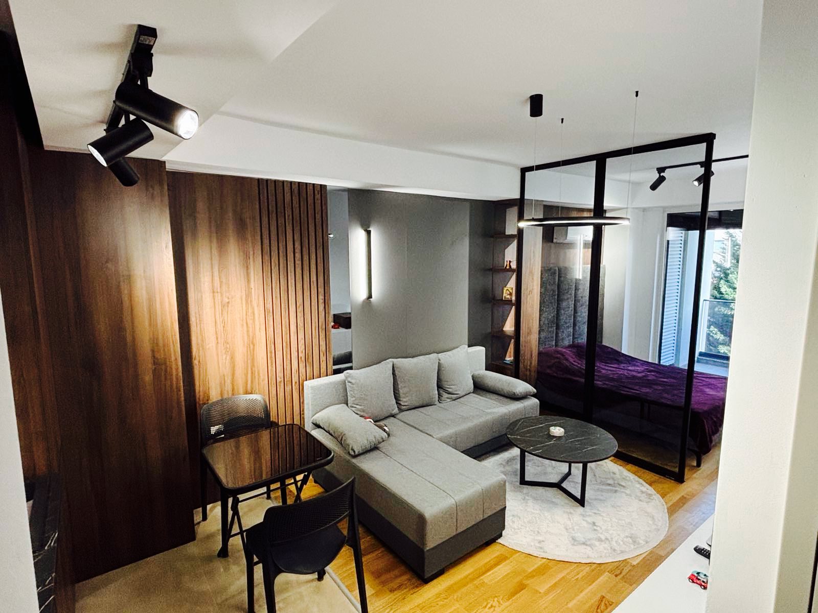 Butas, 35 m²